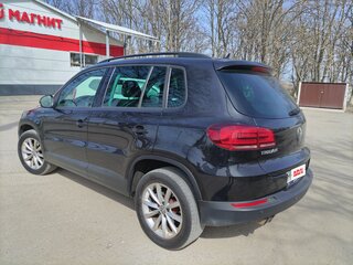 2015 Volkswagen Tiguan I Рестайлинг, чёрный, 1400000 рублей, вид 4
