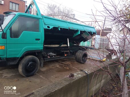1993 Toyota Dyna, зелёный, 1600000 рублей, вид 1