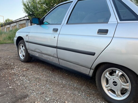 2002 Lada (ВАЗ) 2110, серебристый, 200000 рублей - вид 3
