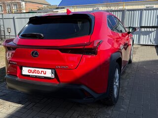 2020 Lexus UX 250h I, красный, 3500000 рублей, вид 5