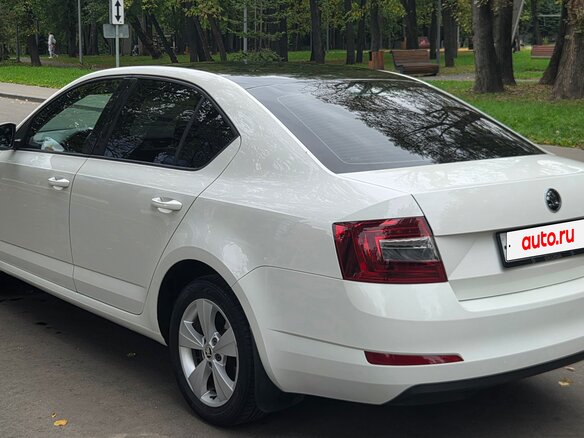 2015 Skoda Octavia III (A7), белый, 1250000 рублей - вид 6