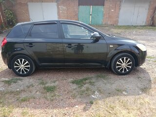 2008 Kia Ceed I, чёрный, 520000 рублей, вид 2
