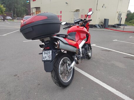 2003 Aprilia ETV 1000 Caponord, красный, 349000 рублей, вид 5