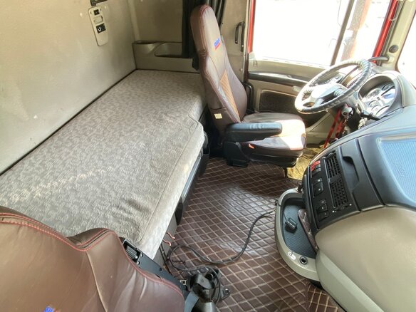2009 DAF XF 105, пурпурный, 3000000 рублей - вид 11
