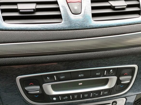 2010 Renault Megane III, синий, 750000 рублей - вид 9