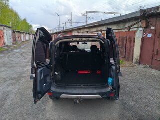 2017 Lada (ВАЗ) Largus Cross I, коричневый, 950000 рублей, вид 5