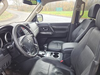 2014 Mitsubishi Pajero IV Рестайлинг 1, чёрный, 1800000 рублей, вид 4