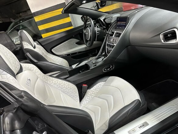 2019 Aston Martin DBS Volante III, серый - вид 6