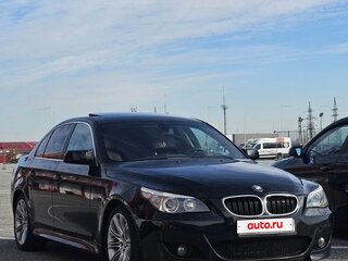 2005 BMW 5 серии 530i V (E60/E61), чёрный, 1500000 рублей, вид 1