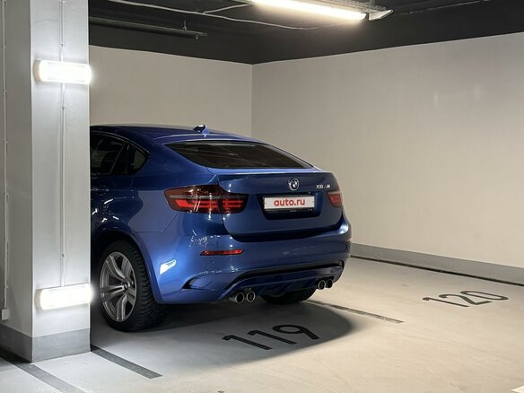 2009 BMW X6 M I (E71), синий - вид 4