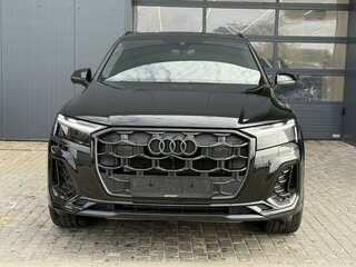 2024 Audi Q7 45 TFSI II (4M) Рестайлинг 2, чёрный, 7690000 рублей, вид 4