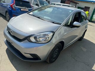 2020 Honda Fit IV, серый, 1350000 рублей, вид 1