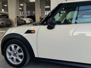 2012 Mini Hatch One II (R56) Рестайлинг, белый, 1150000 рублей, вид 5