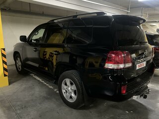 2010 Toyota Land Cruiser 200 Series, чёрный, 2900000 рублей, вид 3
