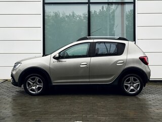 2021 Renault Sandero Stepway II Рестайлинг, серый, 1320000 рублей, вид 2