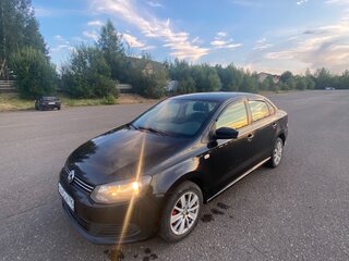 2013 Volkswagen Polo V, чёрный, 585000 рублей, вид 4