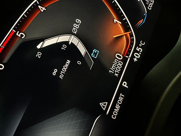 2020 BMW X4 30d II (G02), чёрный, 6999999 рублей - вид 9