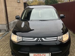 2013 Mitsubishi Outlander III, чёрный, 1400000 рублей, вид 3