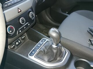 2017 Hyundai Creta I, белый, 1850000 рублей, вид 5