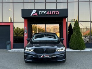 2019 BMW 5 серии 520d xDrive VII (G30/G31/G38), серый, 3678000 рублей, вид 2