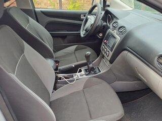 2008 Ford Focus II Рестайлинг, серебристый, 585000 рублей, вид 4