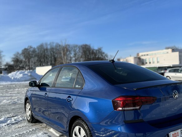 2020 Volkswagen Polo VI, синий, 1800000 рублей - вид 12