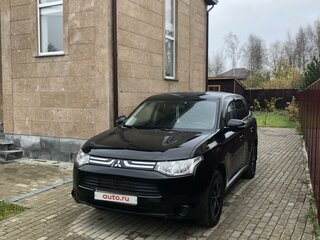 2013 Mitsubishi Outlander III, чёрный, 1400000 рублей, вид 4