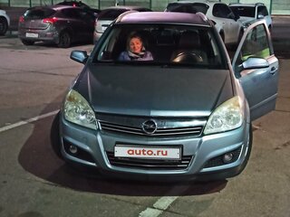 2007 Opel Astra H, серебристый, 690000 рублей, вид 2