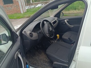 2011 Renault Logan I Рестайлинг, белый, 400000 рублей, вид 1