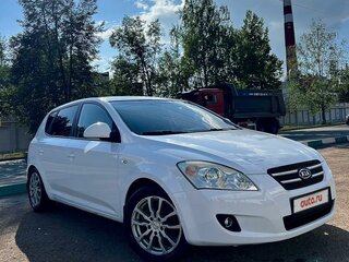 2008 Kia Ceed I, белый, 740000 рублей, вид 2