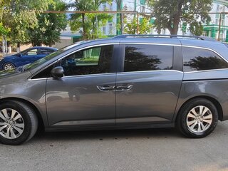 2017 Honda Odyssey (North America) IV, серый, 2570000 рублей, вид 2
