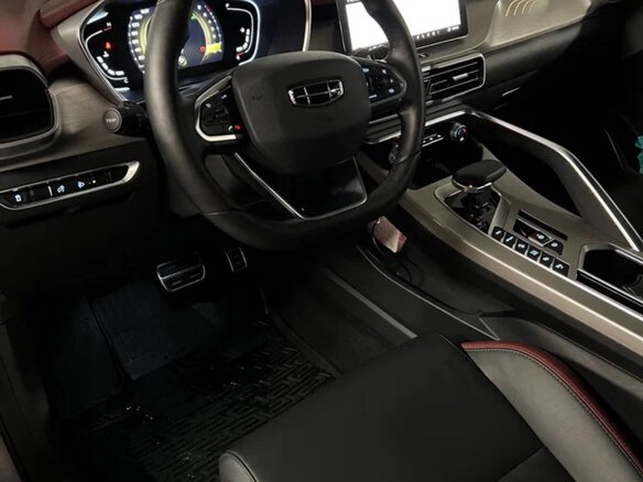 2023 Geely Coolray I, серебристый, 2500000 рублей - вид 8