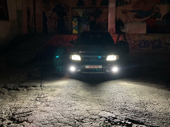 2002 Audi A6 allroad I (C5), серый, 850000 рублей - вид 1