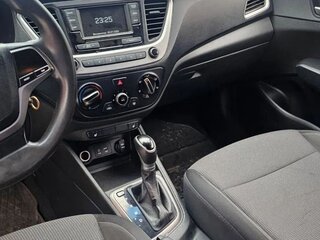 2018 Hyundai Solaris II, белый, 532000 рублей, вид 5