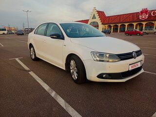 2013 Volkswagen Jetta VI, белый, 1018858 рублей, вид 2