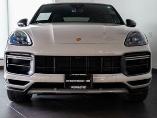 2022 Porsche Cayenne Turbo GT Coupé III, белый, 25328490 рублей, вид 4