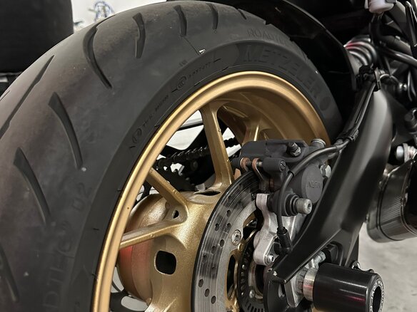 2020 Yamaha XSR900, белый, 900000 рублей - вид 5