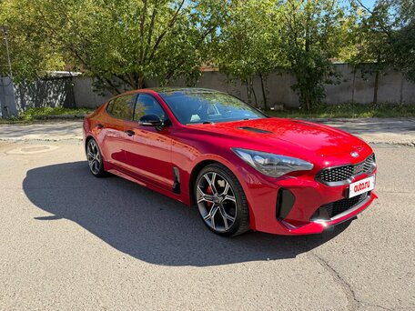 2019 Kia Stinger I, красный, 2800000 рублей, вид 3