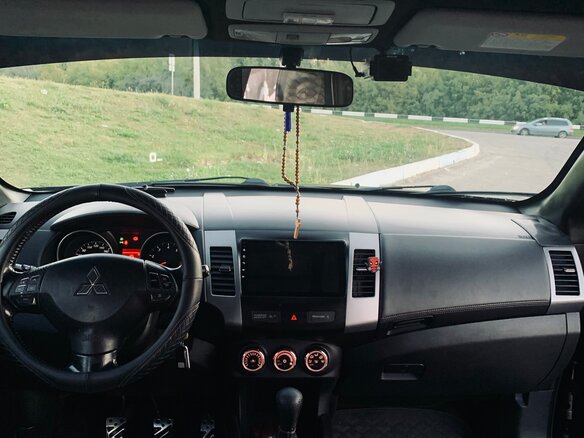 2009 Mitsubishi Outlander II Рестайлинг, чёрный, 1550000 рублей - вид 15