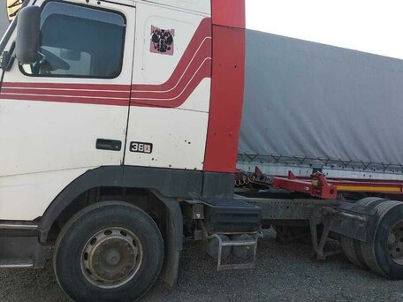1998 Volvo FH, белый, 1800000 рублей, вид 3
