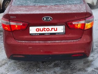 2013 Kia Rio 4-speed III, красный, 1000000 рублей, вид 4