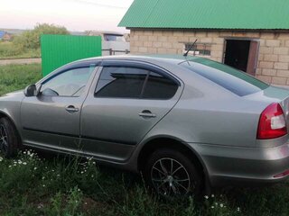 2011 Skoda Octavia II (A5) Рестайлинг, серый, 1200000 рублей, вид 4