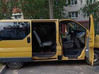 2007 Renault Trafic II Рестайлинг, жёлтый, 1350000 рублей, вид 2