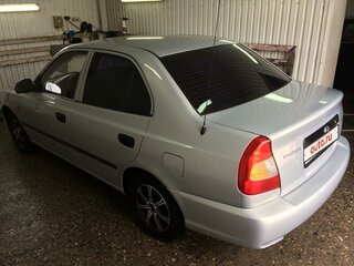 2011 Hyundai Accent ТагАЗ II, серебристый, 650000 рублей, вид 3