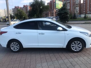 2017 Hyundai Solaris II, белый, 1420000 рублей, вид 5