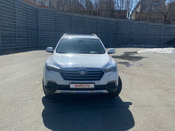 2019 FAW Besturn X80 I Рестайлинг, белый, 1500000 рублей