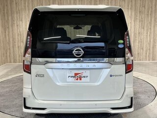 2019 Nissan Serena S-Hybrid V (C27), белый, 1750000 рублей, вид 3