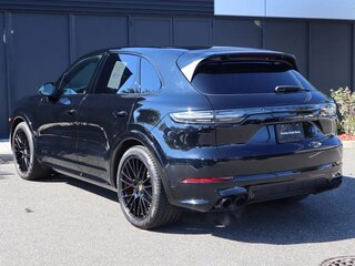 2022 Porsche Cayenne GTS III, чёрный, 19475145 рублей, вид 4