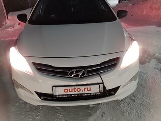 2014 Hyundai Solaris I Рестайлинг, белый, 850000 рублей, вид 2