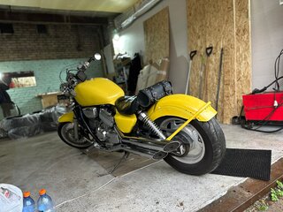 1995 Honda Magna, жёлтый, 350000 рублей, вид 4